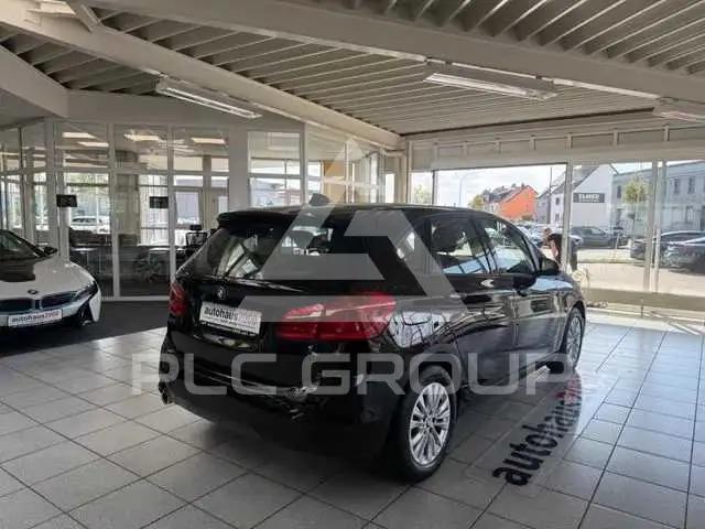 2020 BMW 218