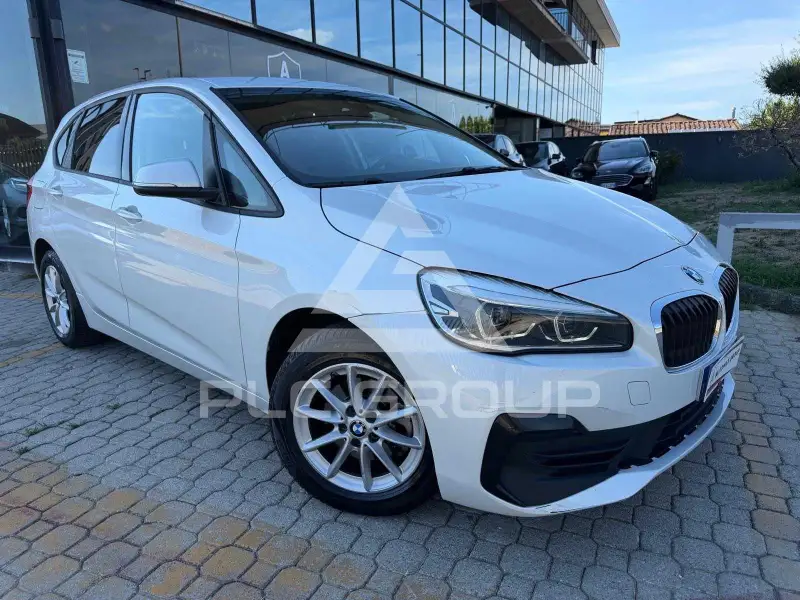 2020 BMW 218