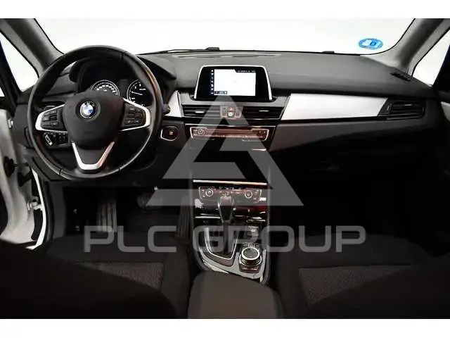 2020 BMW 218