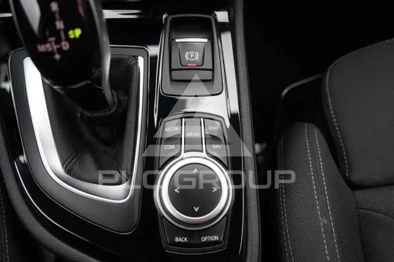 2020 BMW 218
