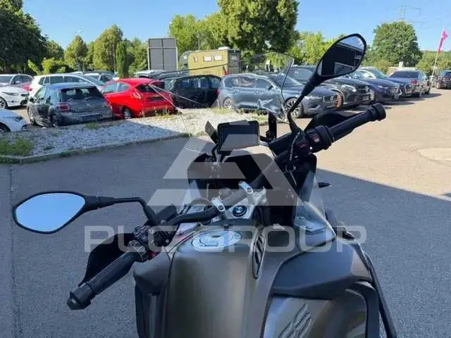 2020 BMW 218