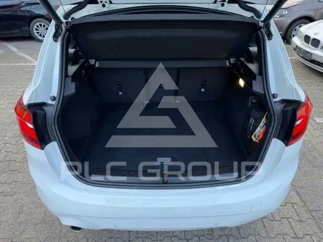 2020 BMW 218