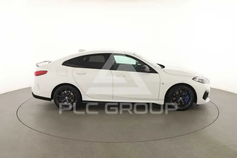 2020 BMW 218