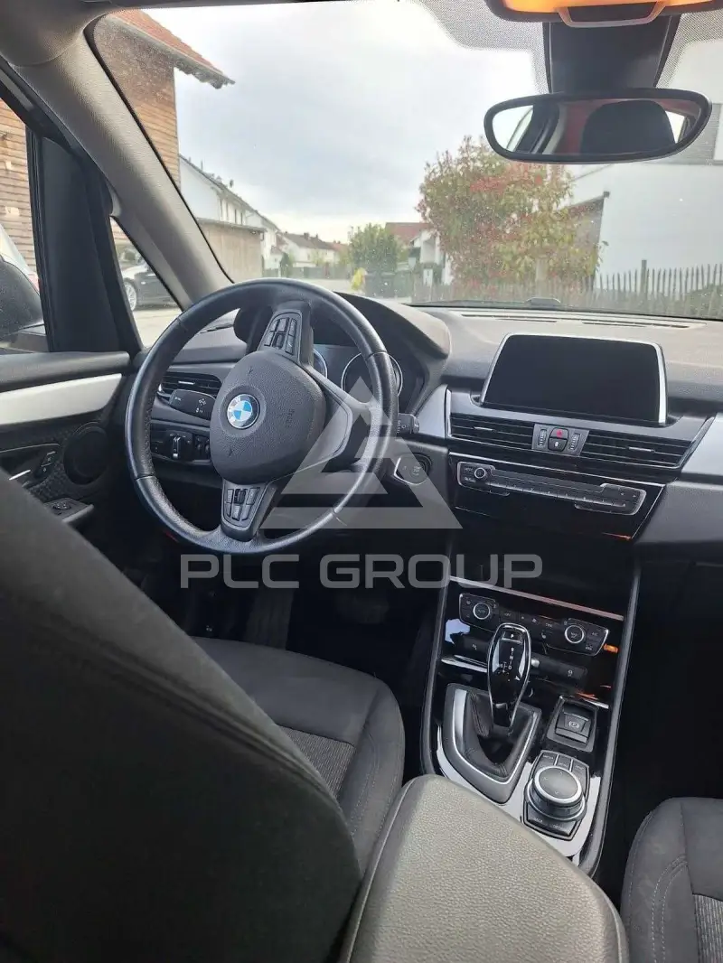 2020 BMW 218
