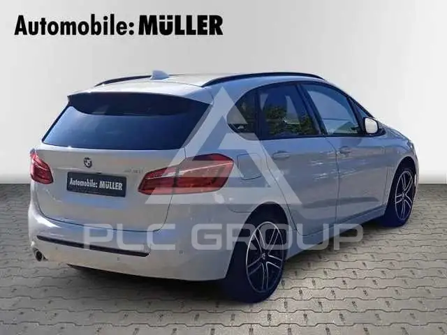 2020 BMW 218