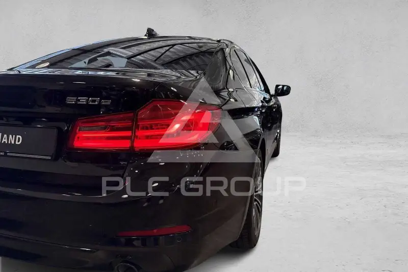 2020 BMW 523
