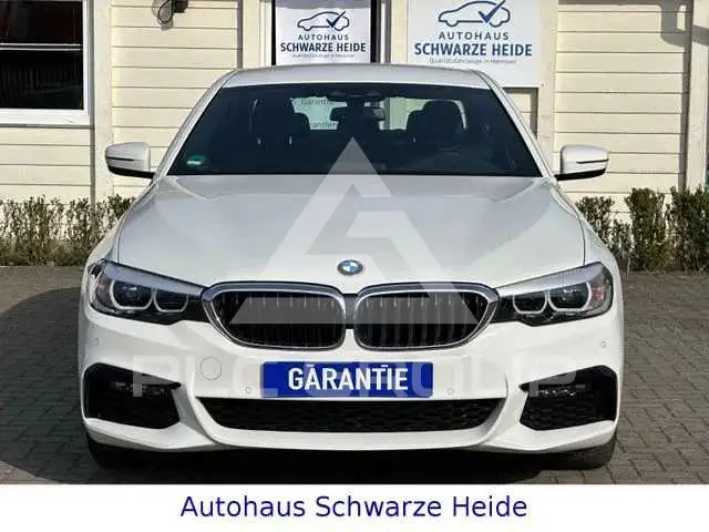 2020 BMW 523