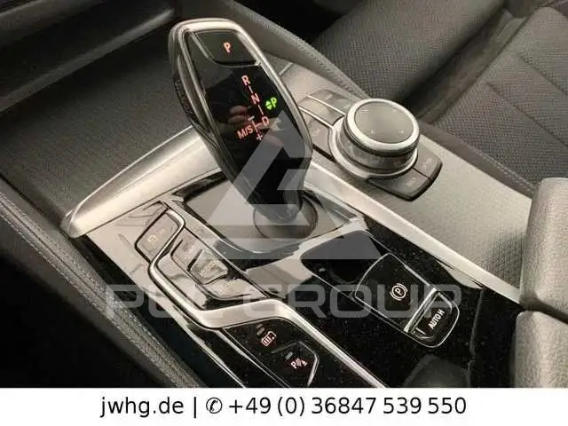 2020 BMW 523