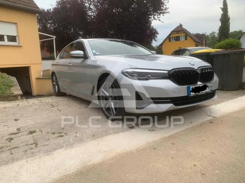 2020 BMW 523