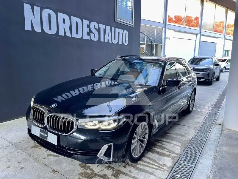 2020 BMW 523
