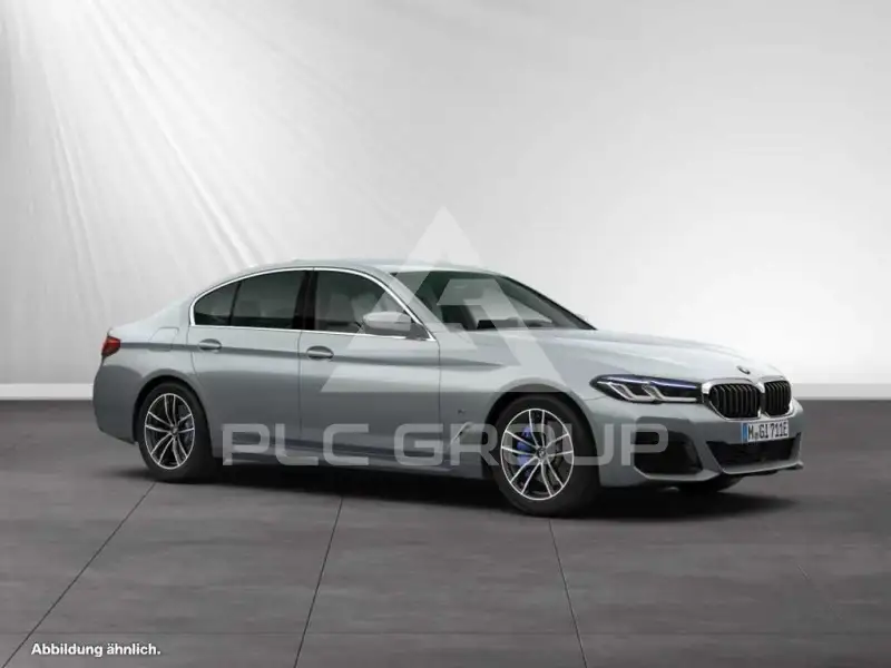 2020 BMW 523