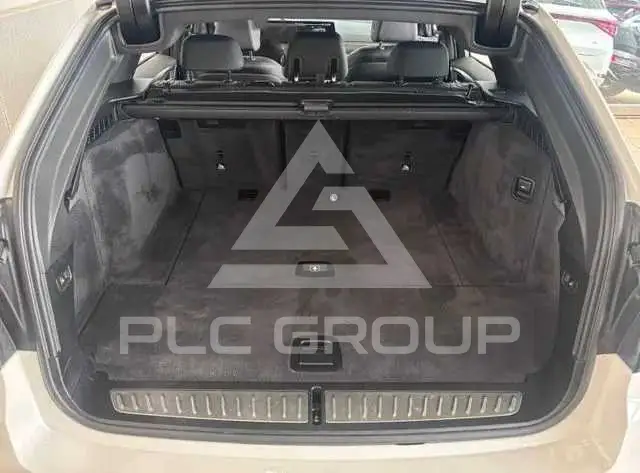 2020 BMW 523