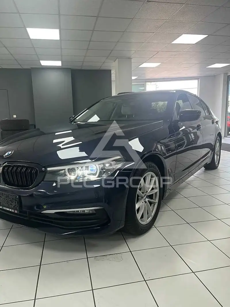2020 BMW 523