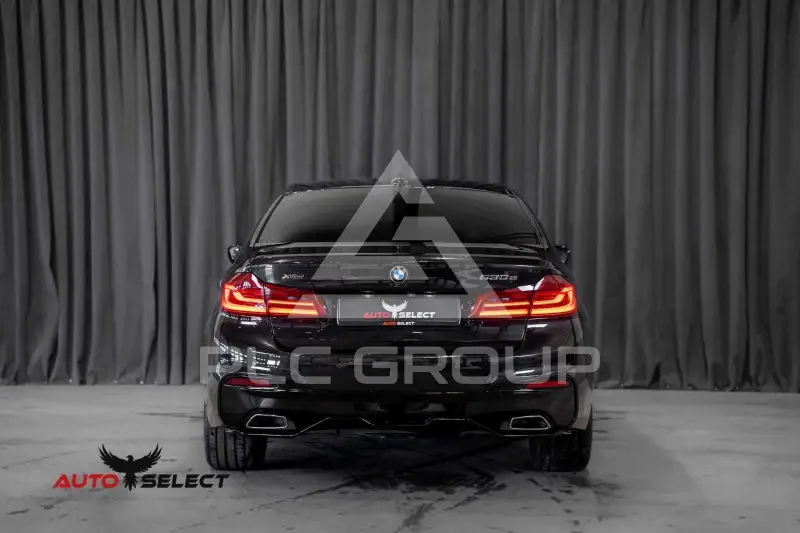 2020 BMW 523