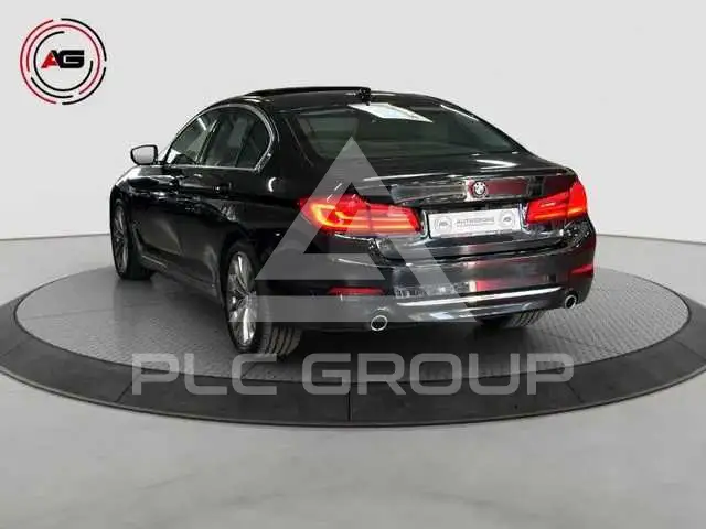 2020 BMW 523