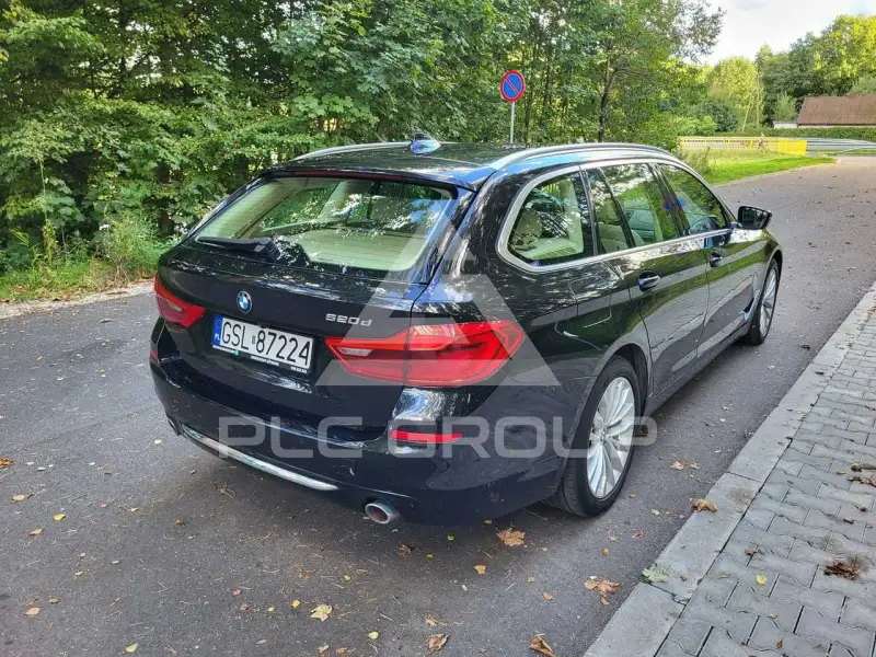 2020 BMW 523