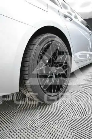 2020 BMW 523