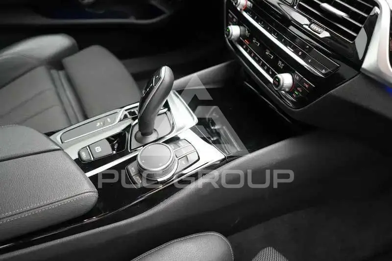 2020 BMW 523
