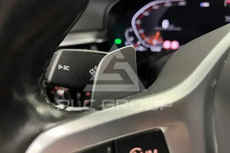 2020 BMW 523