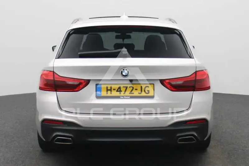 2020 BMW 523