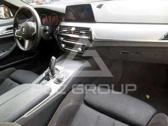 2020 BMW 523