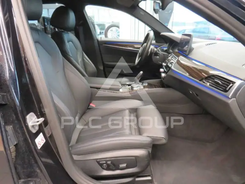2020 BMW 523