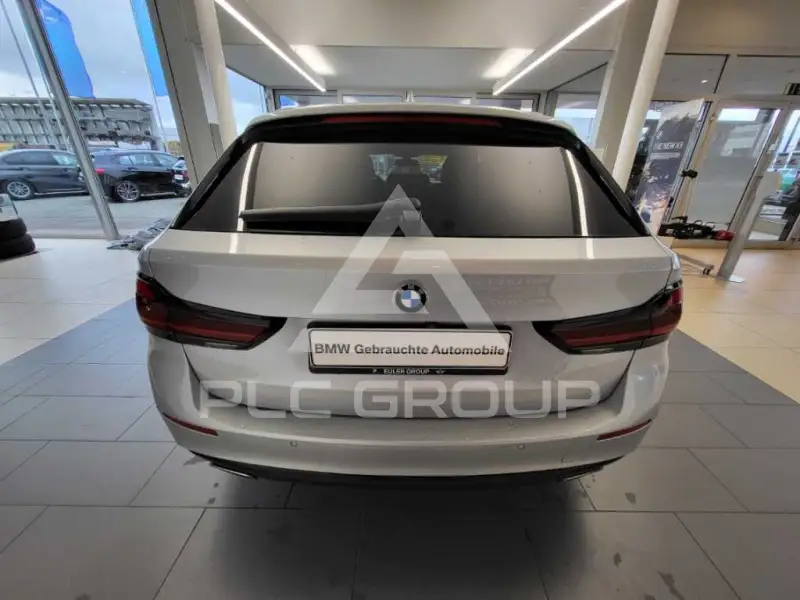 2020 BMW 523