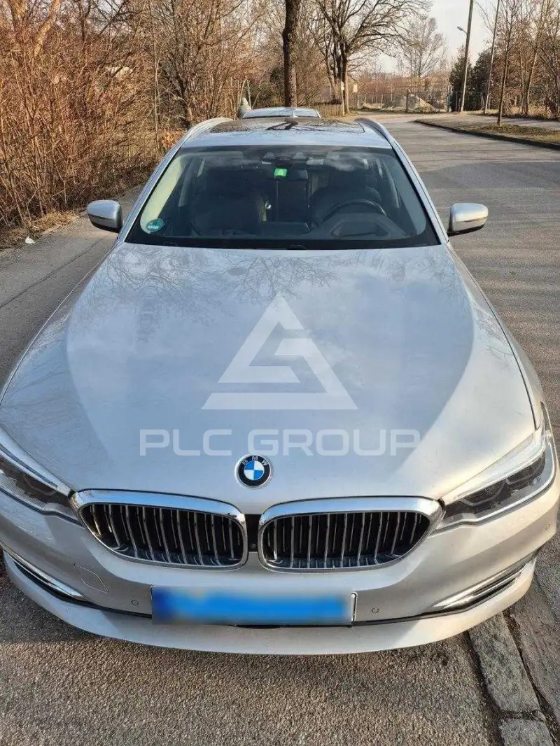 2020 BMW 523