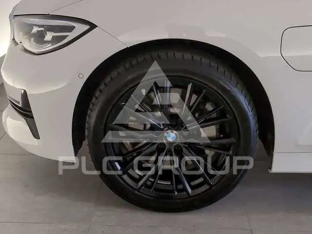 2020 BMW 330