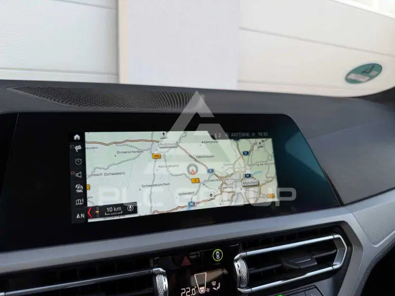 2020 BMW 330