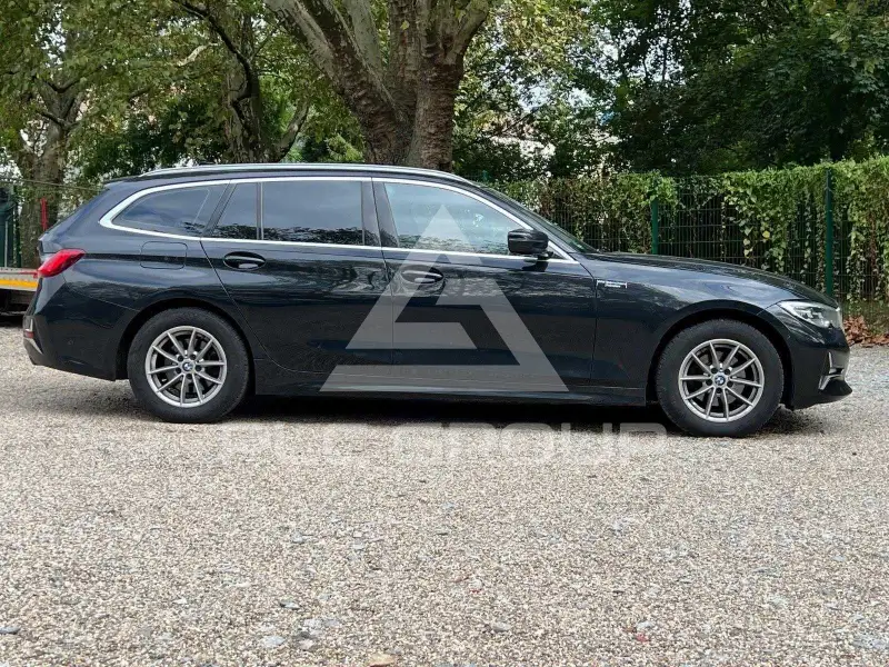 2020 BMW 330