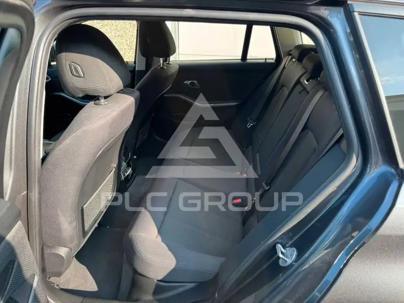 2020 BMW 330