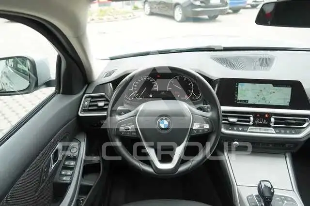 2020 BMW 330