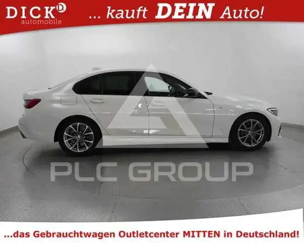 2020 BMW 330