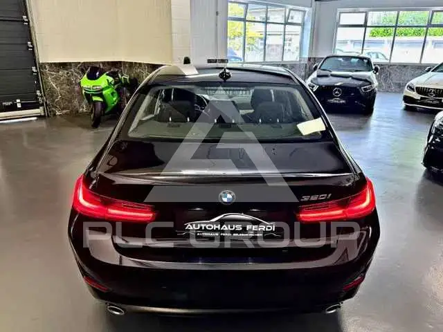 2020 BMW 330