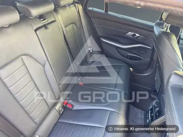 2020 BMW 330