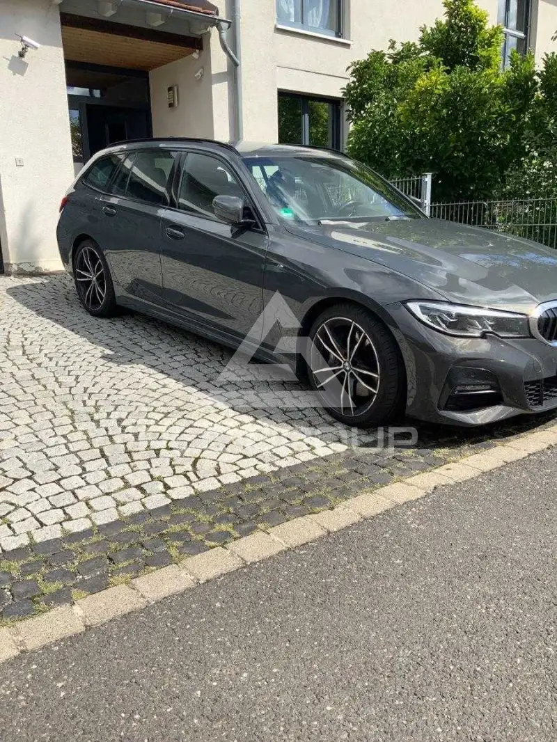 2020 BMW 330