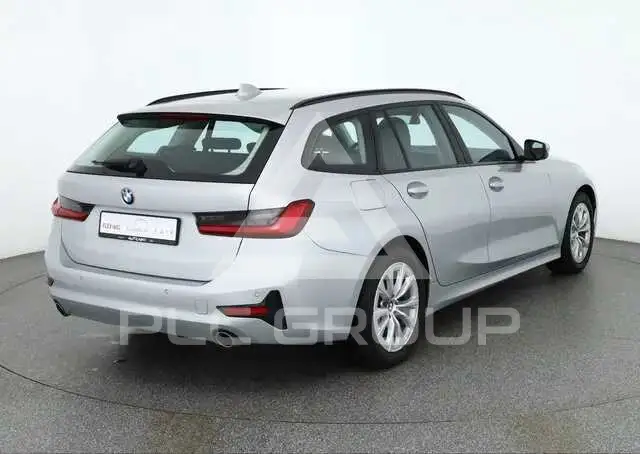 2020 BMW 330