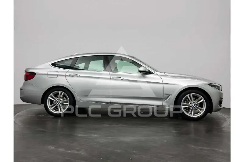 2020 BMW 330