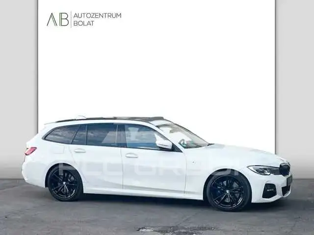 2020 BMW 330