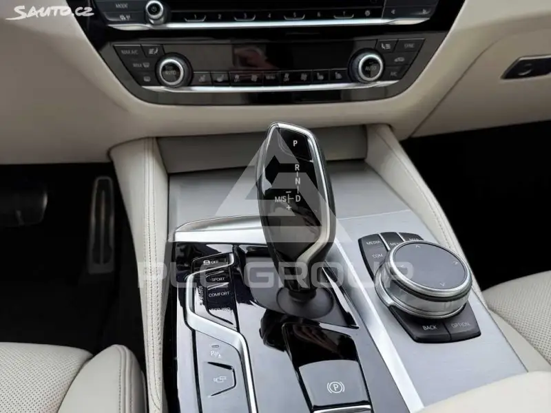2020 BMW 330