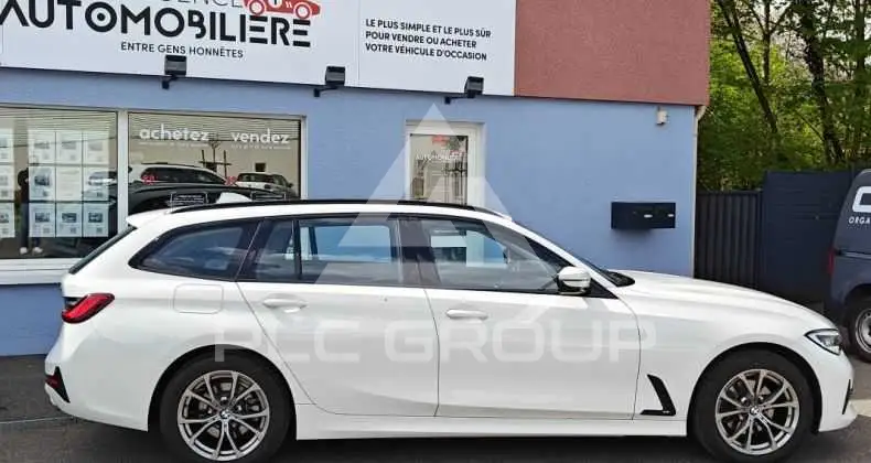 2020 BMW 330