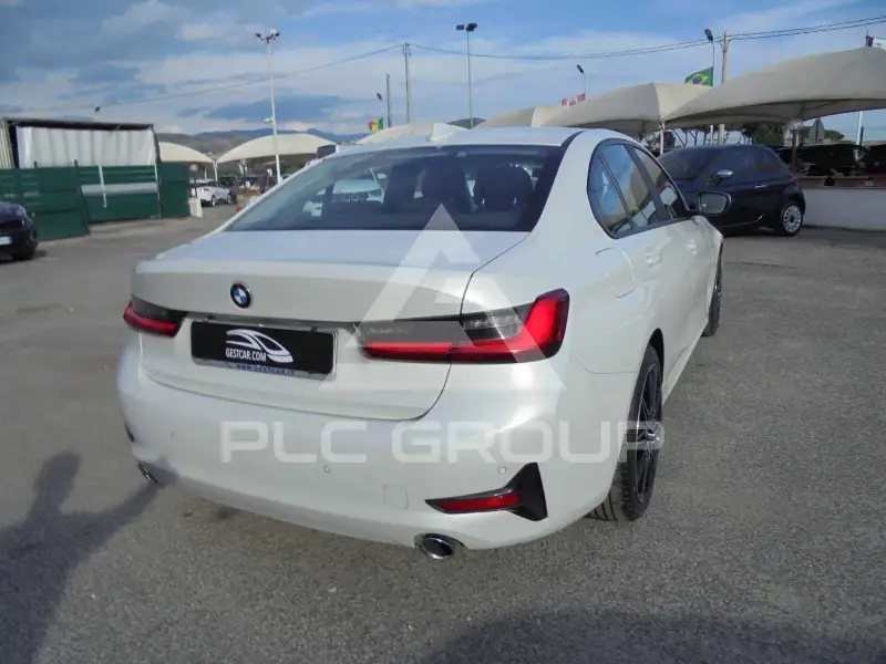 2020 BMW 330