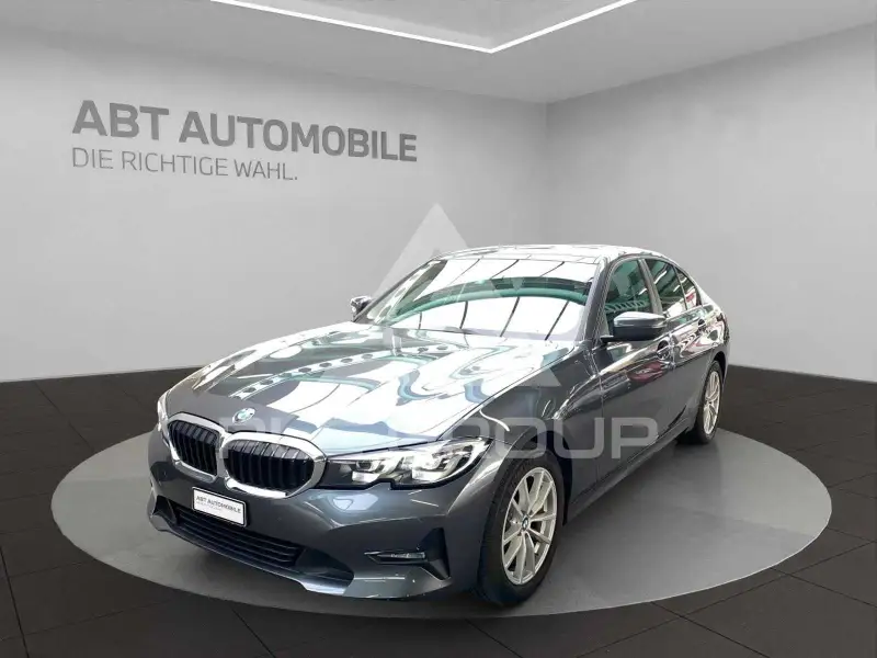 2020 BMW 330