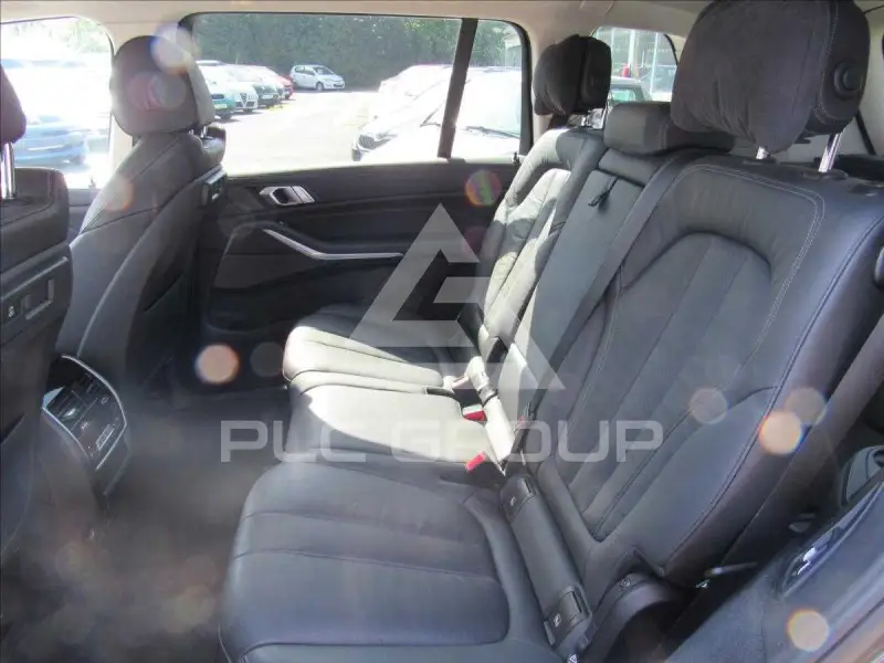 2020 BMW X7
