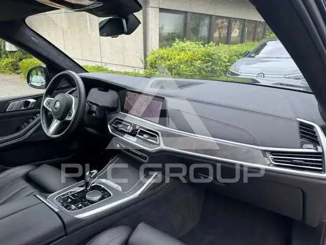 2020 BMW X7