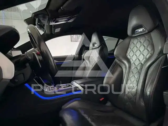 2020 BMW M8
