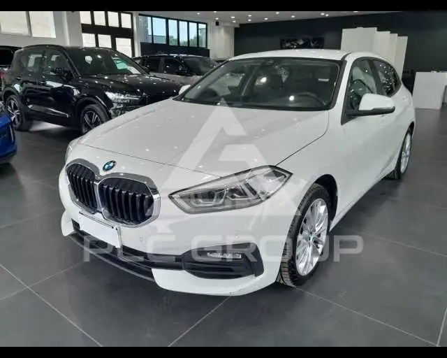 2020 BMW 120