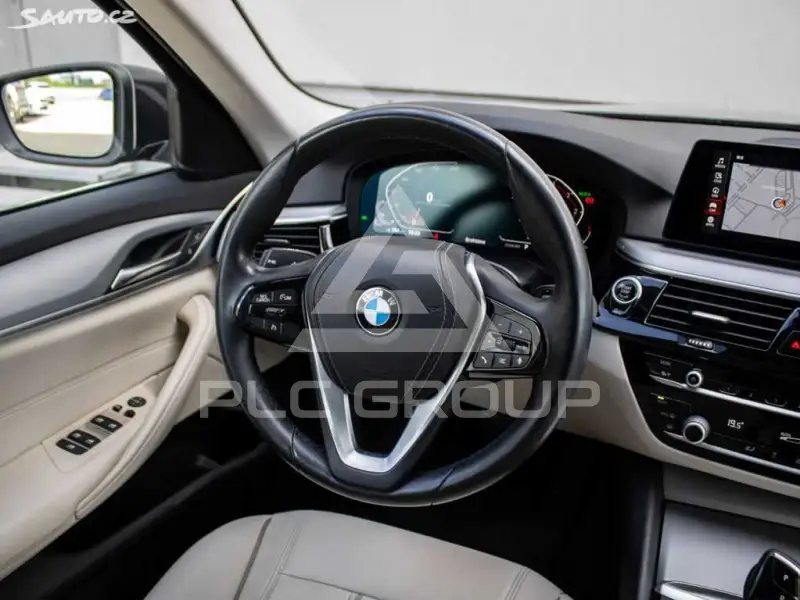 2020 BMW 120