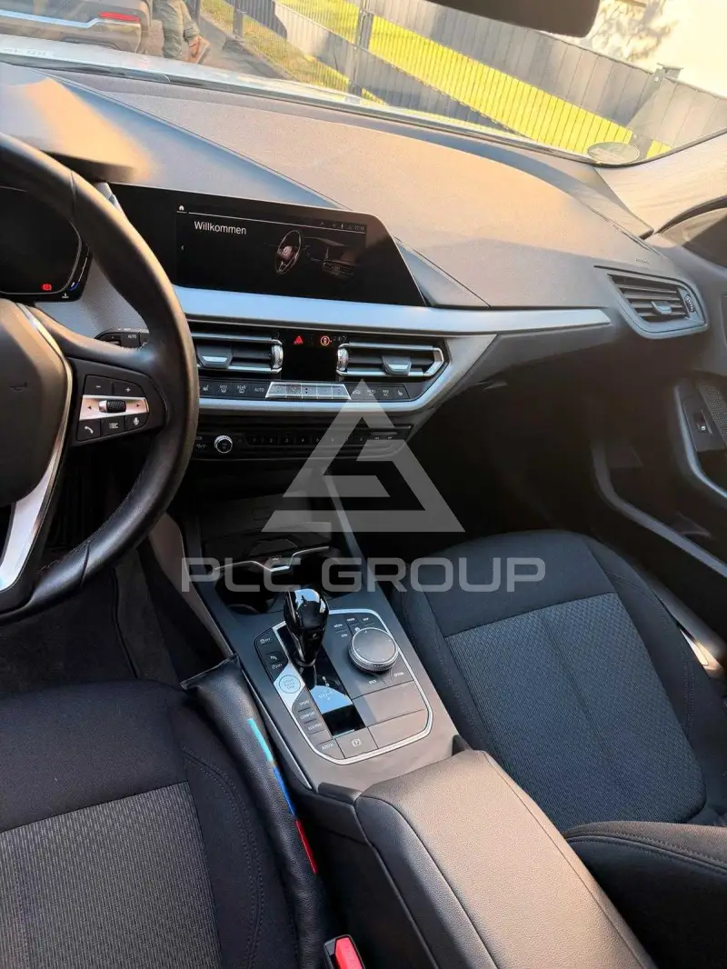 2020 BMW 120